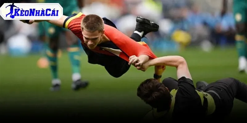 8 phút trì hoãn trước quả penalty của Tielemans tại World Cup 2026