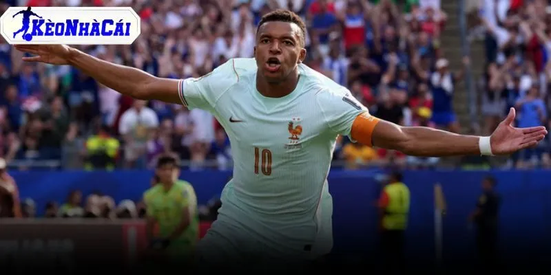 Pháp đánh bại Maroc qua tỷ số 2-0 đầy bản lĩnh