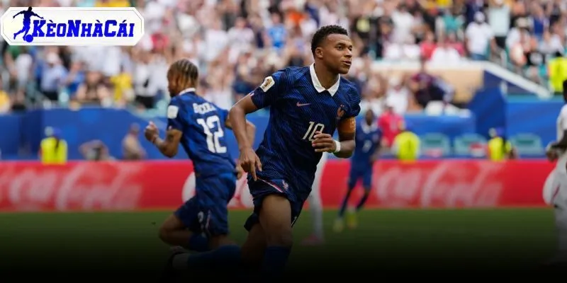 Tiền đạo tuyển Pháp cán mốc 10 bàn và tiếp tục thống trị bảng ghi bàn World Cup